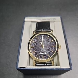 Gold and Black Watch